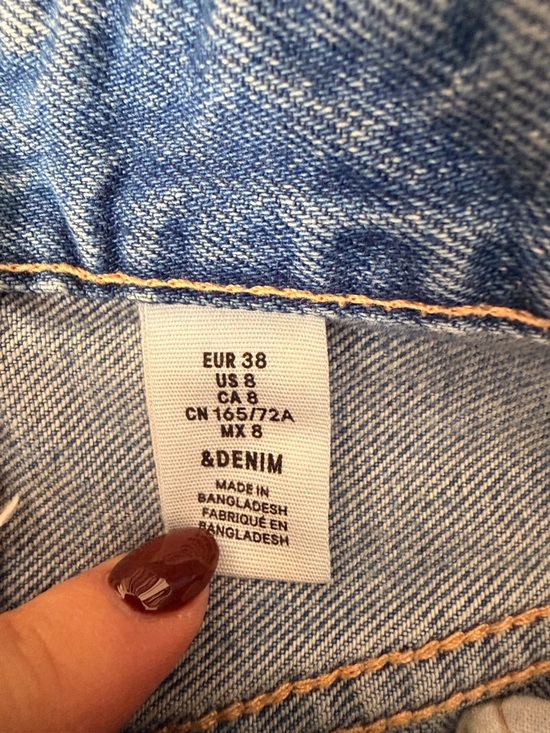 H&M &Denim Light Wash Distressed Denim Mini Skirt | Size US 8 / EUR 38 - Picture 3 of 5